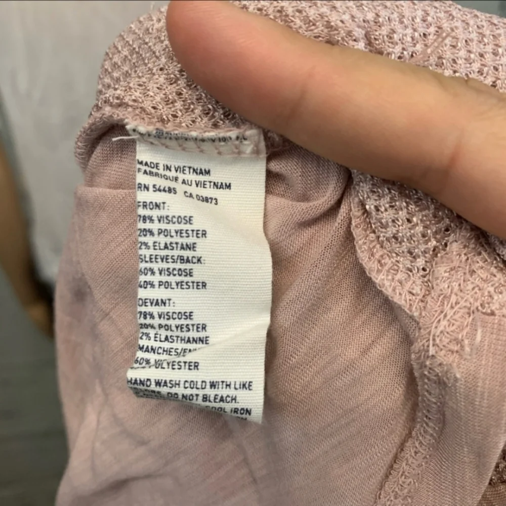 American Eagle Outfitters Pink Top with pearl accents, Women's XS - Picture 9 of 10